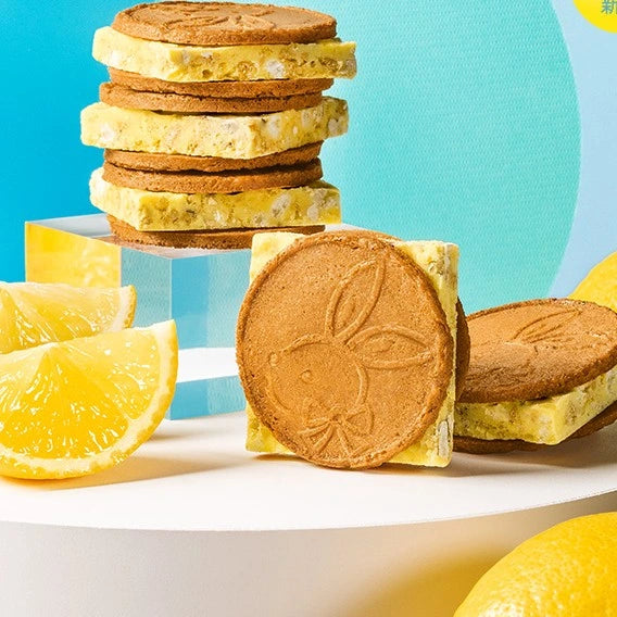 Kamakuragoro Chocolate Sandwich Cookie Seasonal