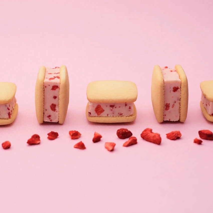 Miyuka Michika Adzuki Bean Strawberry Sandwich Cookie