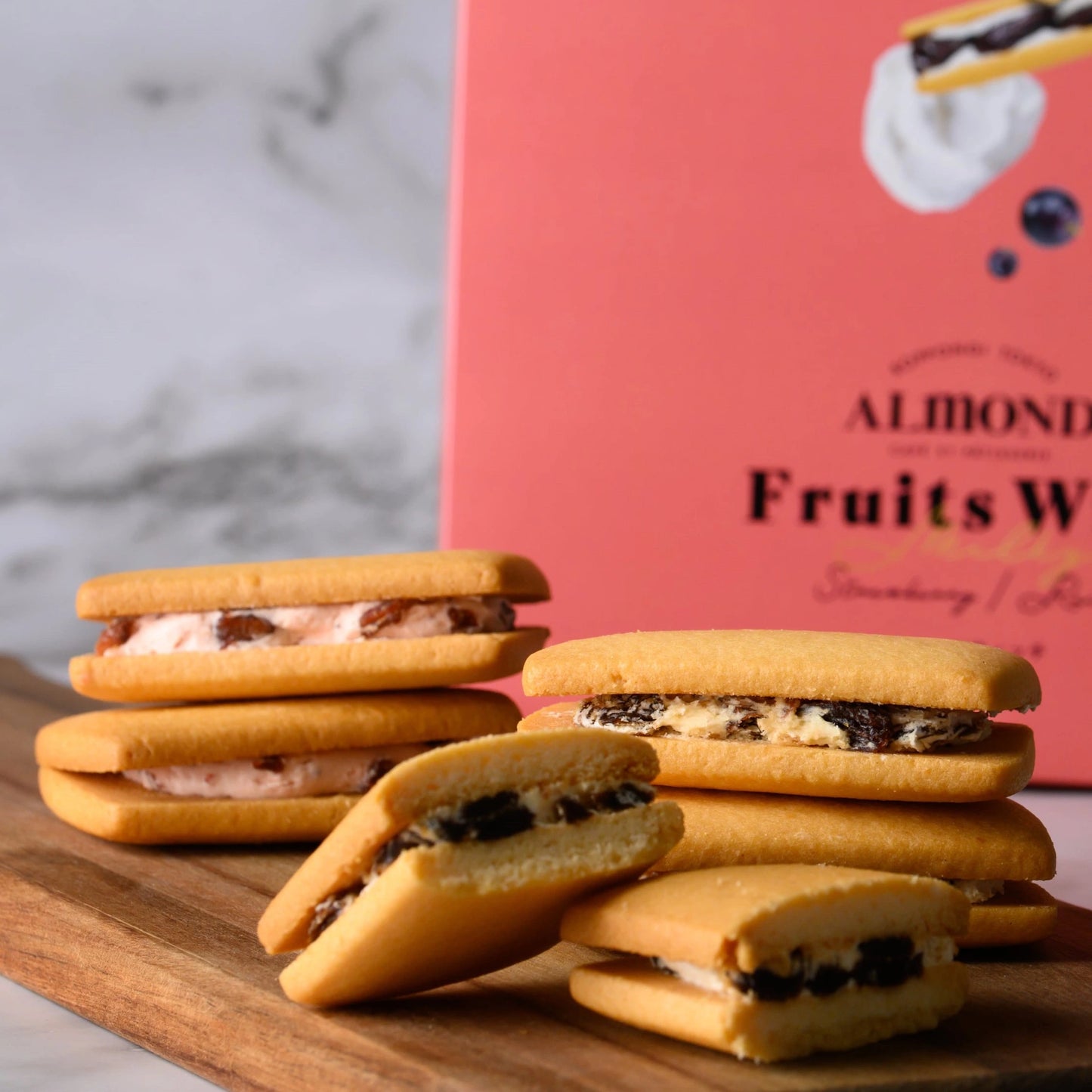 Almond Roppongi Tokyo Fruits Sandwich Cookie