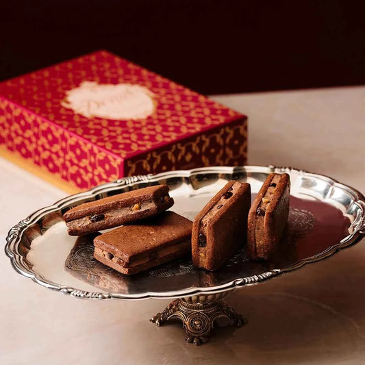 Demel Chocolate Sandwich Cookie Seasonal