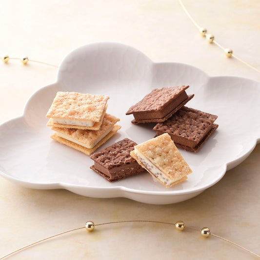 Ogura Sansou ABCs of Love Chocolate Sandwich Cracker