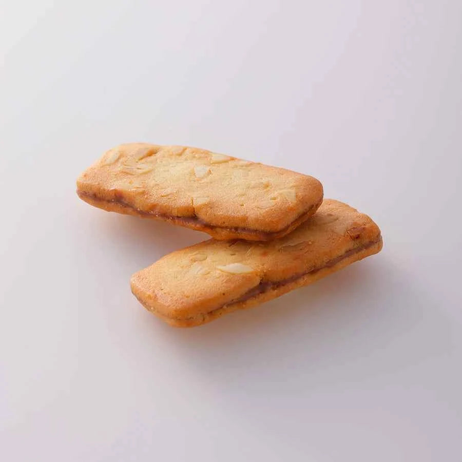 Yoku Moku Bateau Macadamia Cookie Seasonal